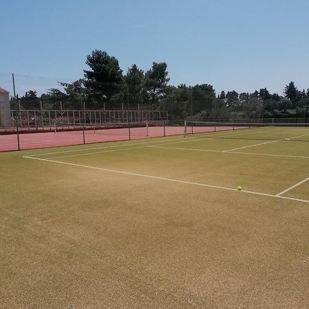 Appartement Zen A Frejus Avec Jardin, Piscine, Tennis, Proche Mer Exteriör bild
