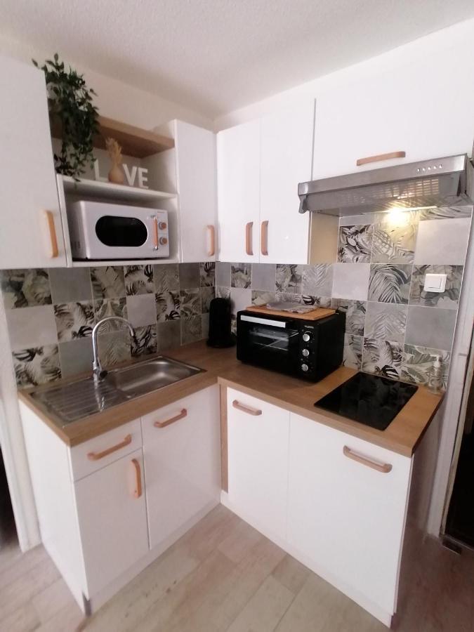 Appartement Zen A Frejus Avec Jardin, Piscine, Tennis, Proche Mer Exteriör bild