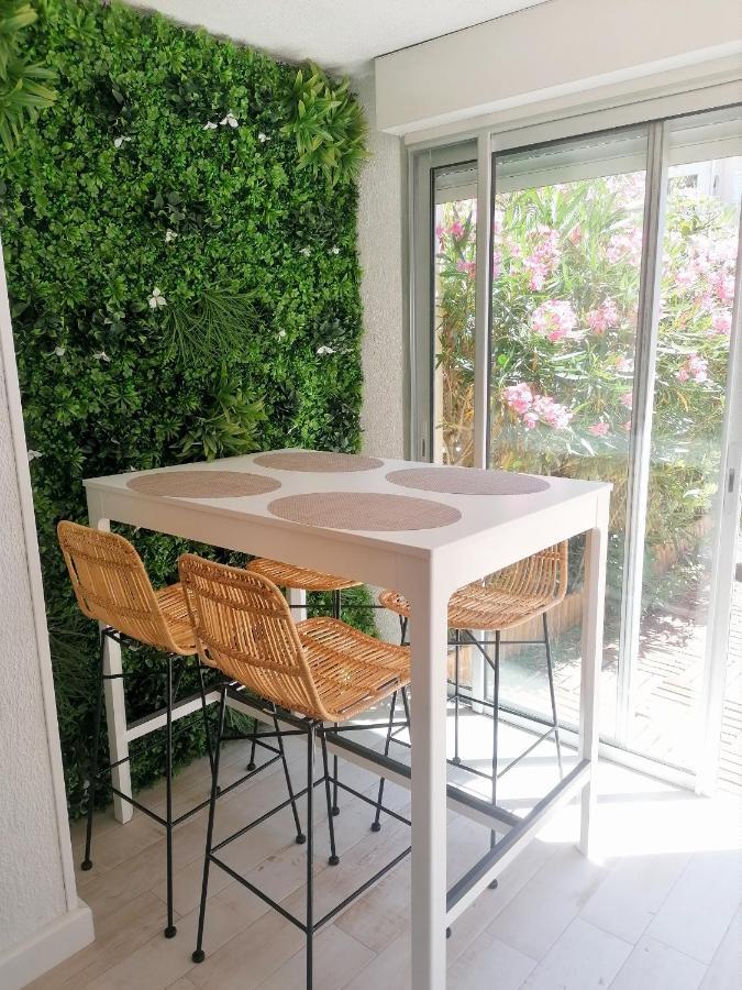 Appartement Zen A Frejus Avec Jardin, Piscine, Tennis, Proche Mer Exteriör bild