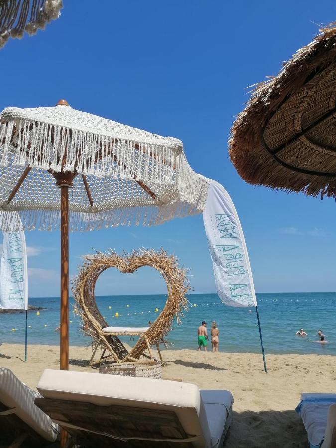 Appartement Zen A Frejus Avec Jardin, Piscine, Tennis, Proche Mer Exteriör bild